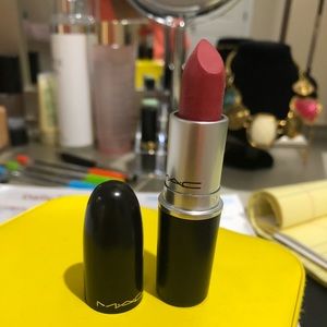 New authentic Mac lipstick